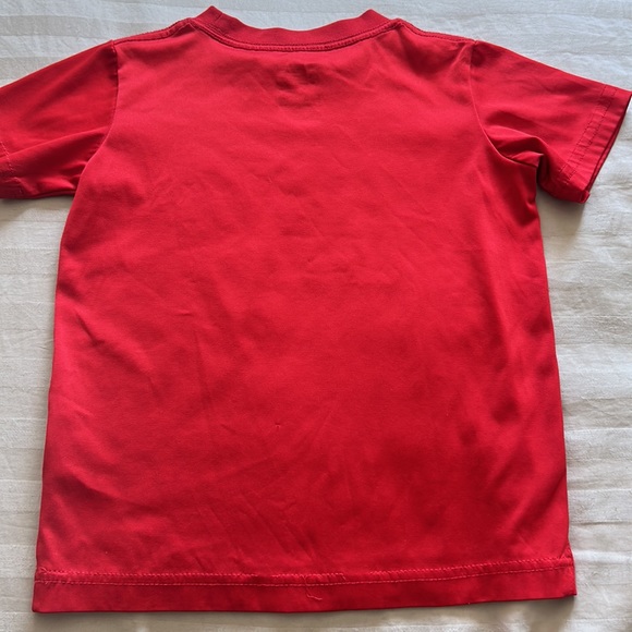Nike toddler red crew neck T-shirt - Picture 3 of 6